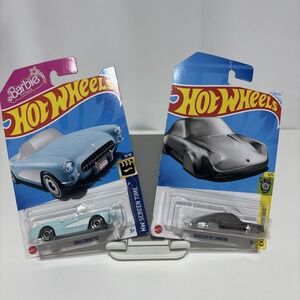 2 Hot Wheels 2021 Silver Porsche 911 Carrera 1/64 Keychains Barbie 56 Corvette‎